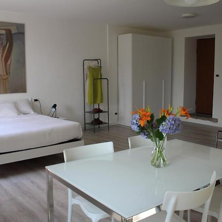 Le Campane Studio Apartment 벨라지오 외부 사진